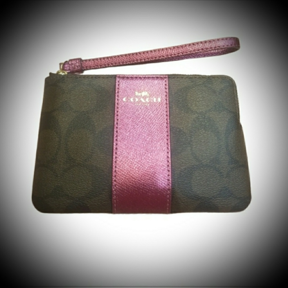 NWT Coach signature C wristlet